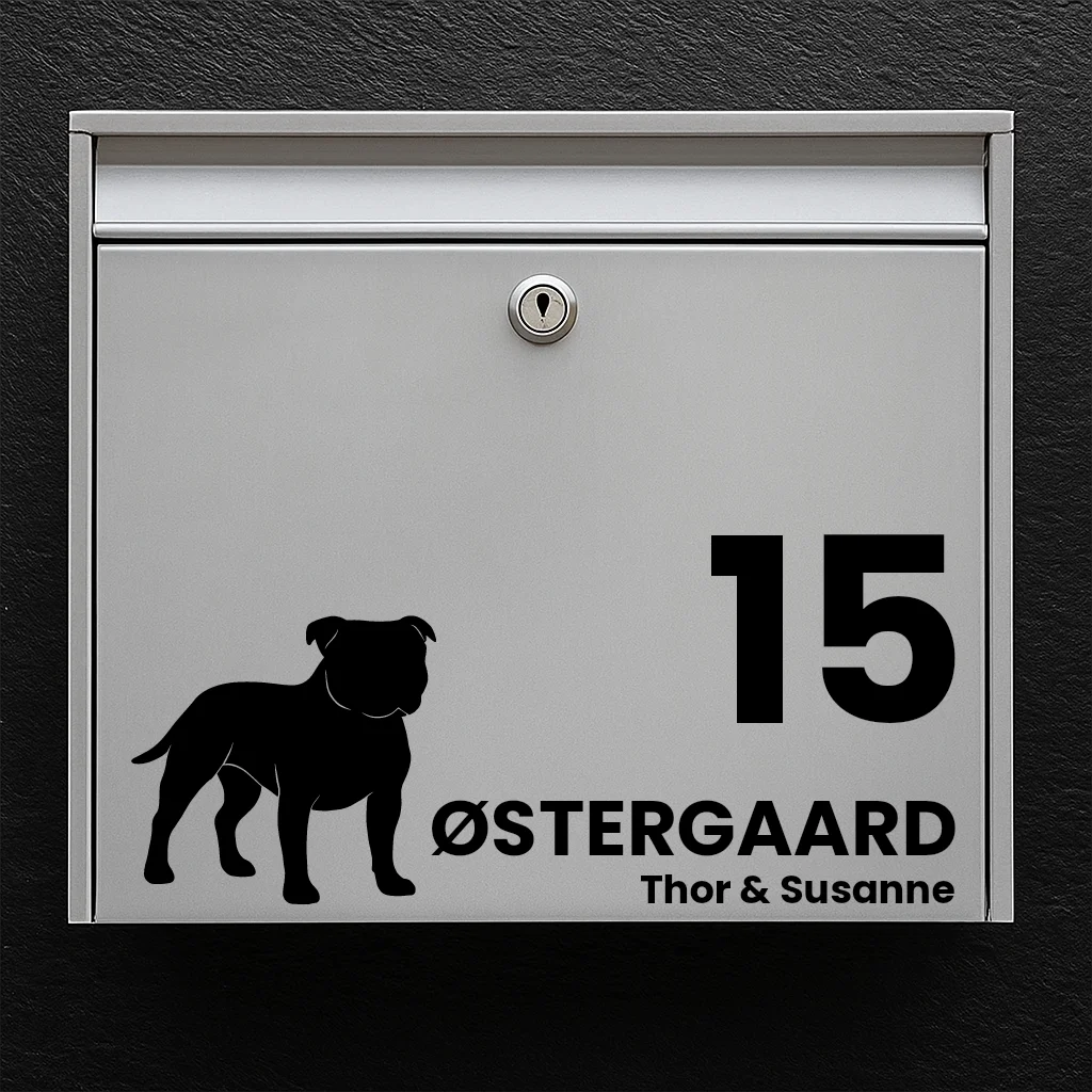 Postkassesticker med Staffordshire Bull Terrier