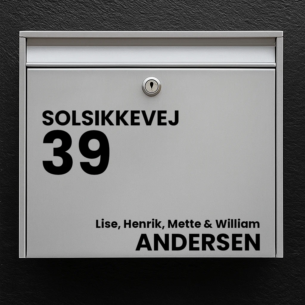 Postkassesticker – vejnavn, stort husnummer & efternavn (med fornavne)
